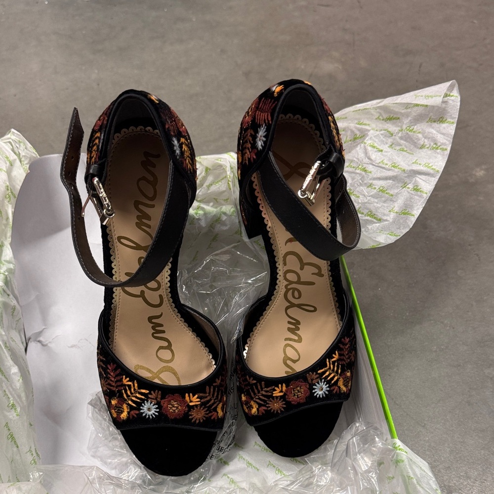 Sam Edelman Black Multicolor Embroidered Heels